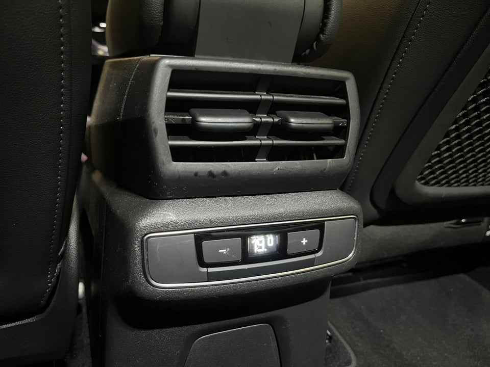 Audi Q4 e-tron 50 S-line Sportback quattro 5d