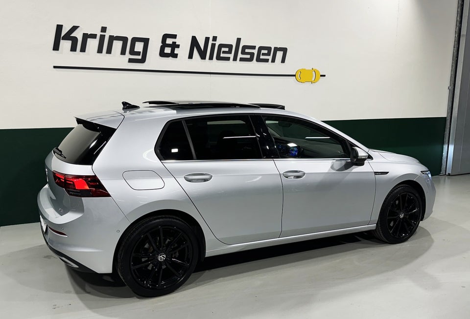 VW Golf VIII 1,5 eTSi 150 Style DSG 5d