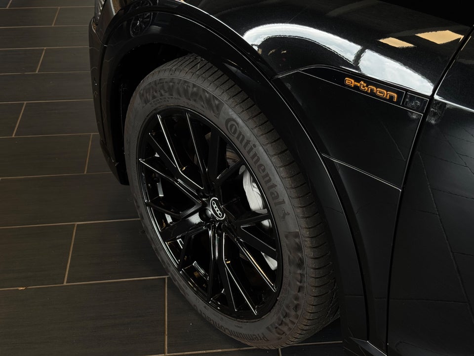 Audi e-tron 55 S-line Sportback quattro 5d