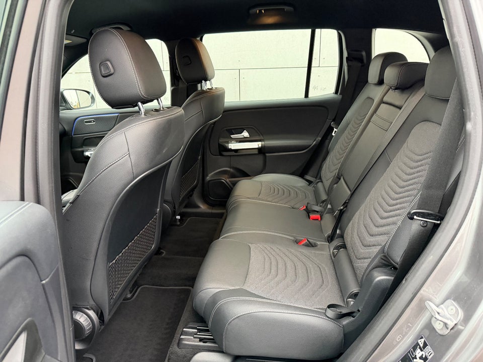 Mercedes EQB250+ Progressive 5d