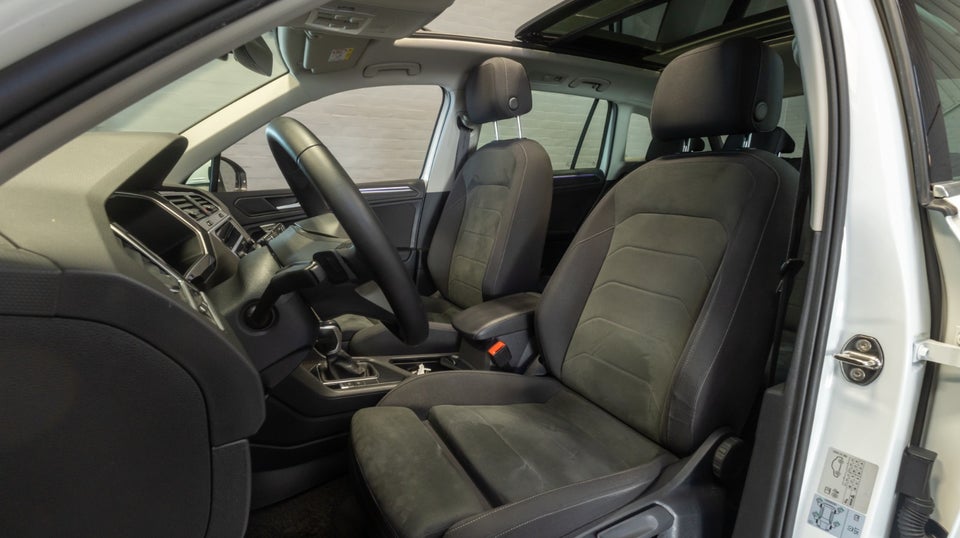 VW Tiguan 1,4 eHybrid Elegance DSG 5d