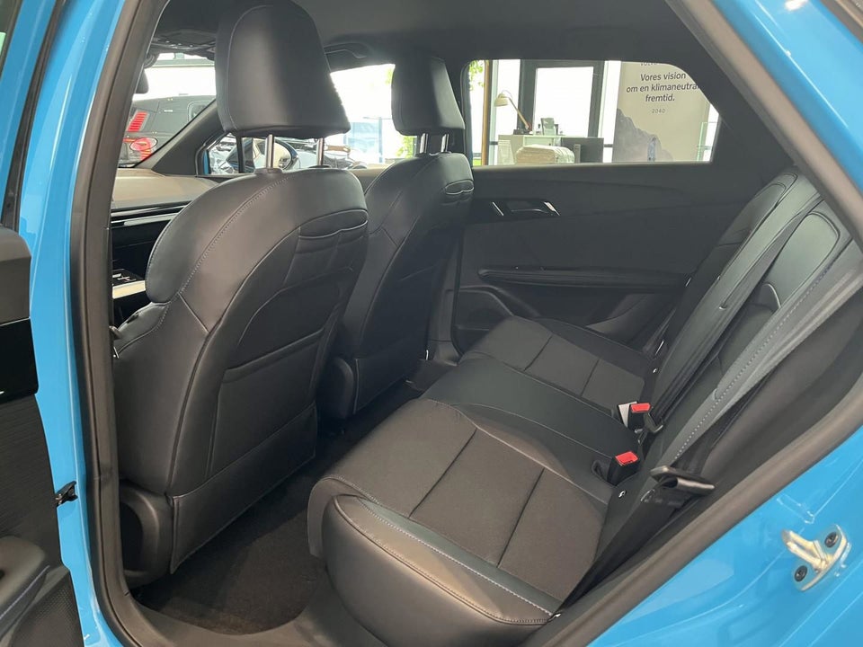 MG 4 77 Luxury Extended Range 5d