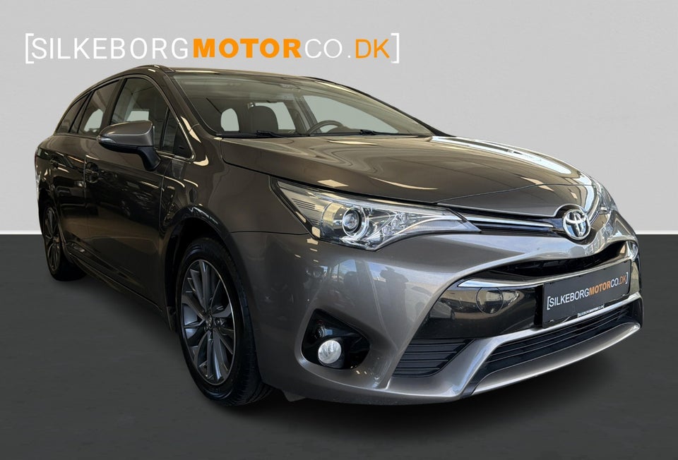Toyota Avensis 1,8 VVT-i T2 Touring Sports 5d