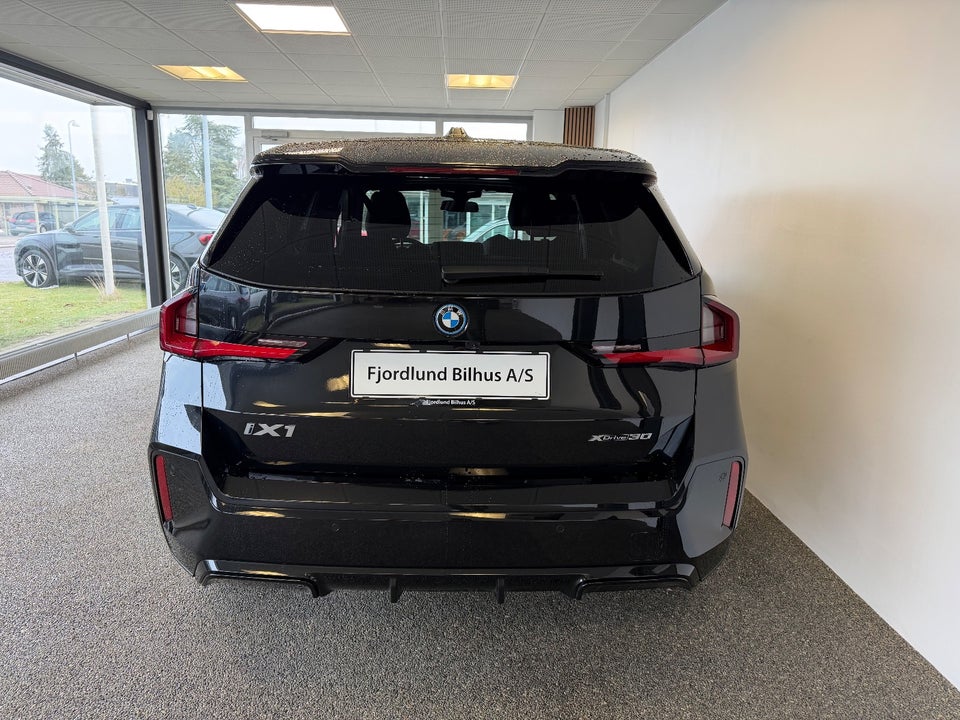 BMW iX1 xDrive30 M-Sport Premium 5d