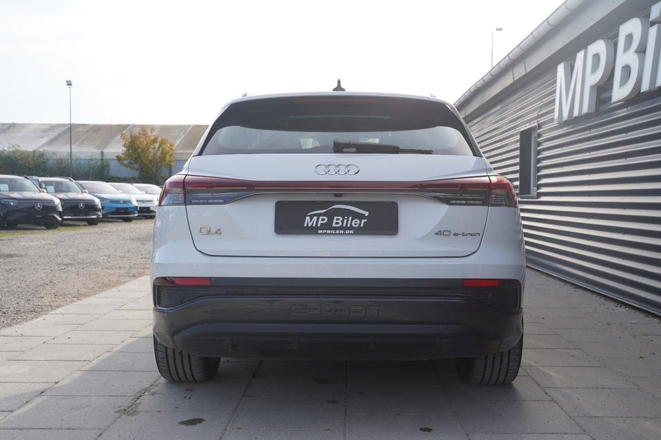 Audi Q4 e-tron 40 S-line 5d