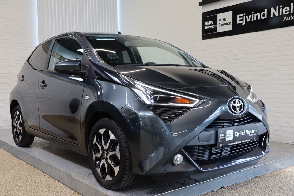 Toyota Aygo 1,0 VVT-i x-press 5d