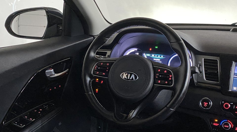 Kia e-Niro 64 Advance 5d