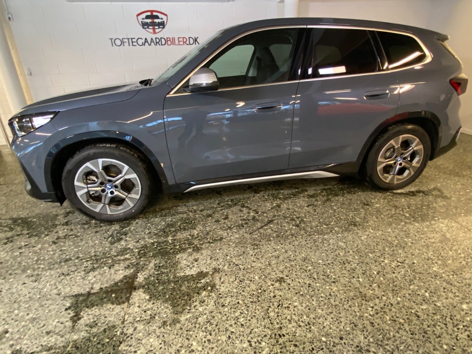 BMW iX1 xDrive30 X-Line 5d