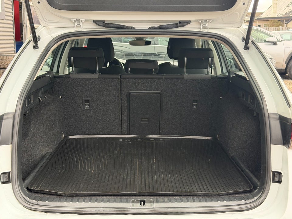 Skoda Octavia 1,4 TSi iV Combi DSG 5d