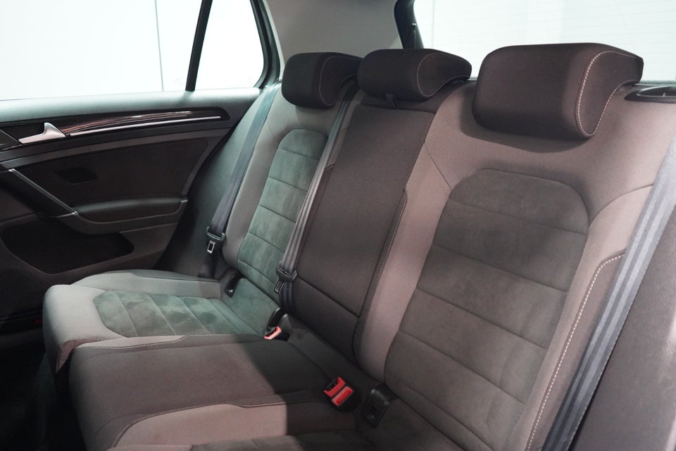 VW Golf VII 1,5 TSi 150 Highline DSG 5d