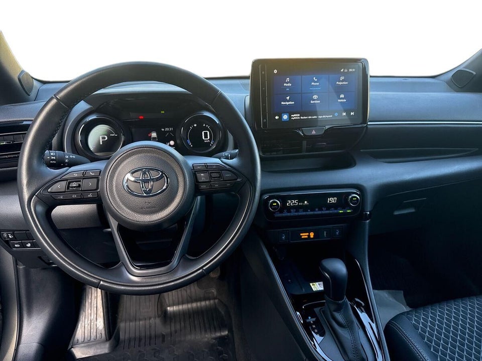 Toyota Yaris 1,5 Hybrid Style e-CVT 5d