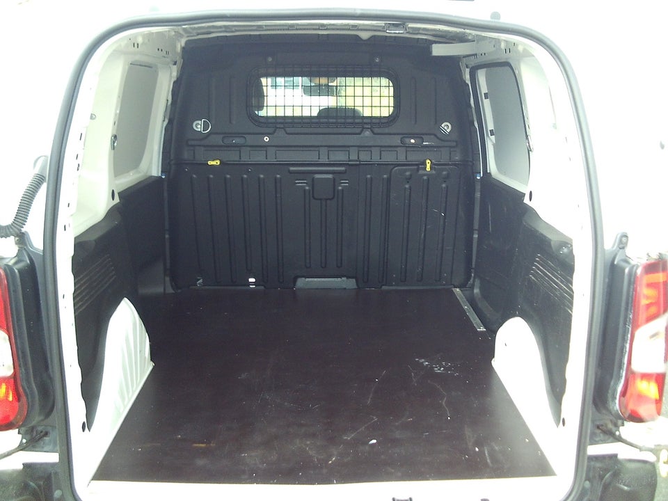 Peugeot Partner 1,5 BlueHDi 100 L1V1 Plus Van