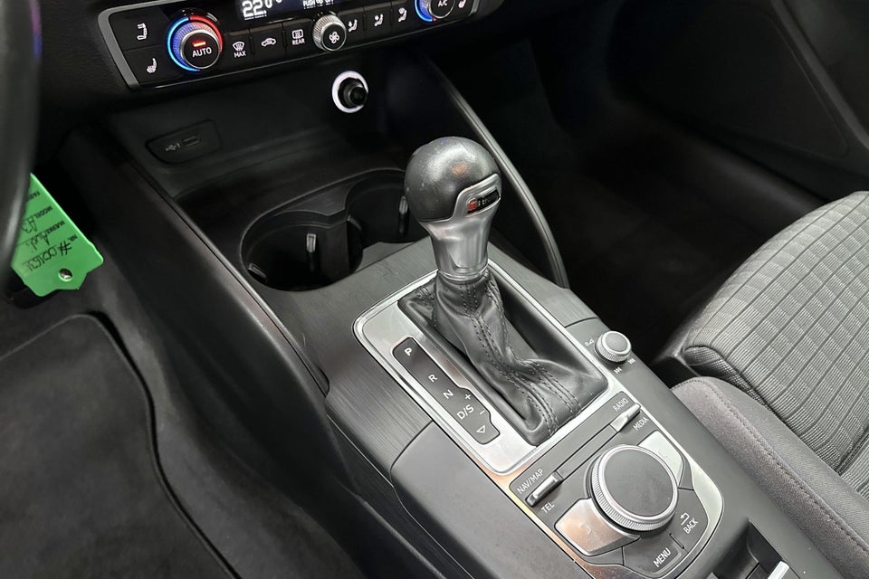 Audi A3 35 TFSi Sport Limited plus Cabriolet S-tr. 2d