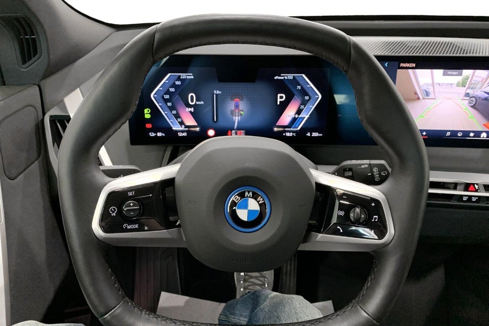 BMW iX xDrive40 Fully Charged 5d