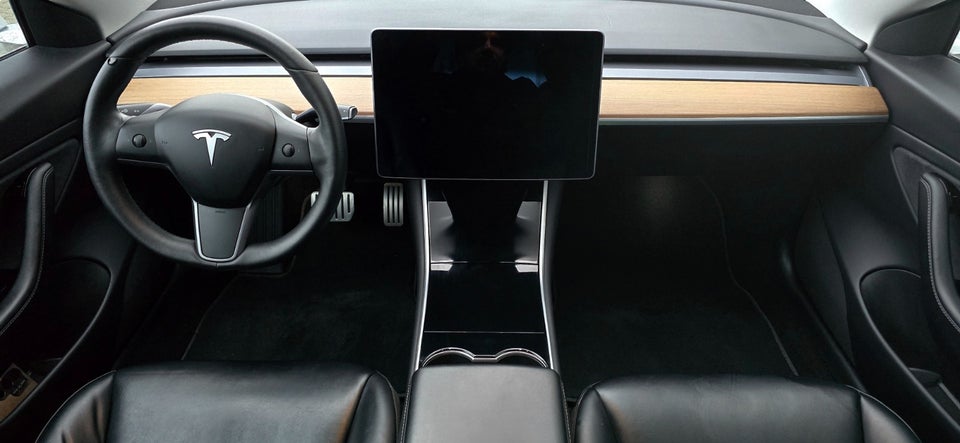 Tesla Model 3 Performance AWD 4d