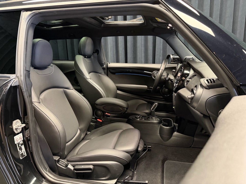 MINI Cooper SE Edition Premium 3d