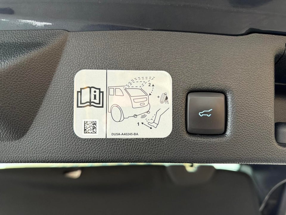 Ford Kuga 2,5 PHEV Vignale CVT 5d