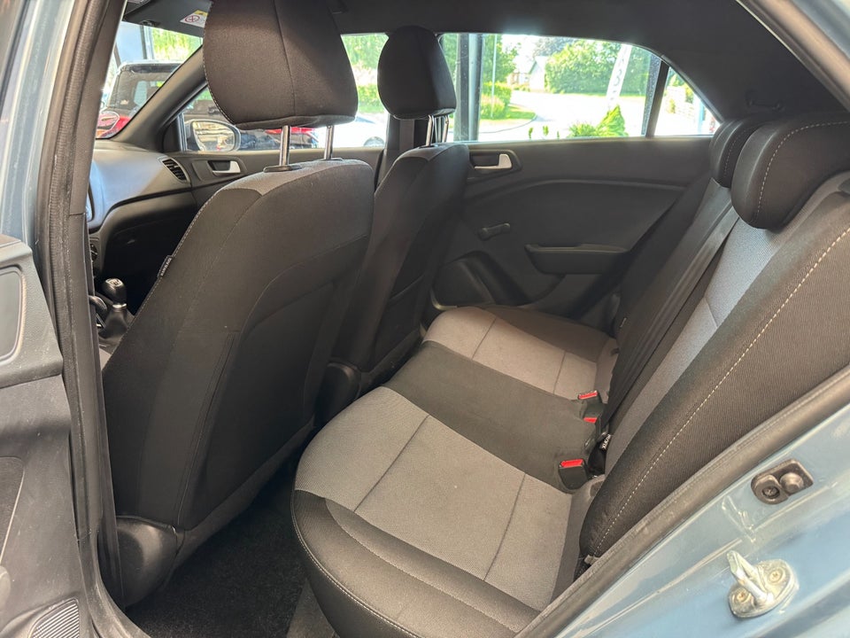 Hyundai i20 1,25 Fresh 5d