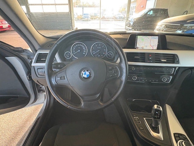 BMW 318d 2,0 Touring aut. 5d