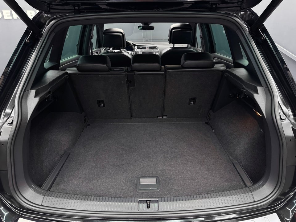 VW Tiguan 2,0 TDi 190 R-line DSG 4Motion 5d