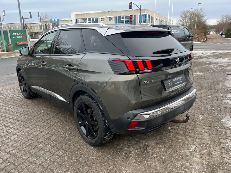 Peugeot 3008 1,2 e-THP 130 Allure 5d