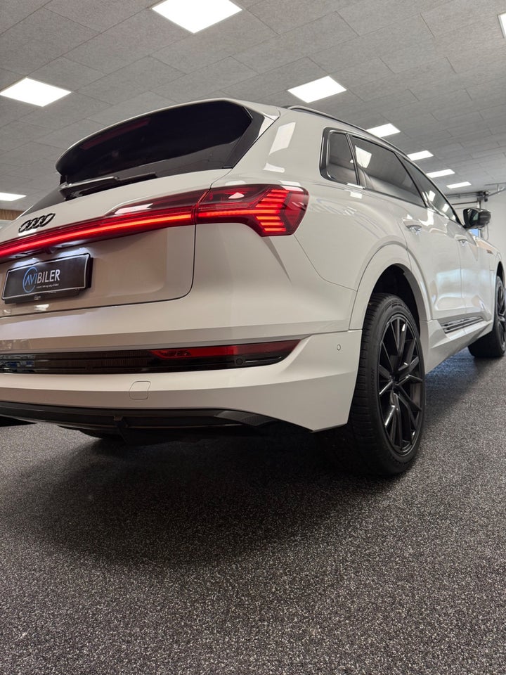 Audi e-tron 55 Black Edition S-line quattro 5d