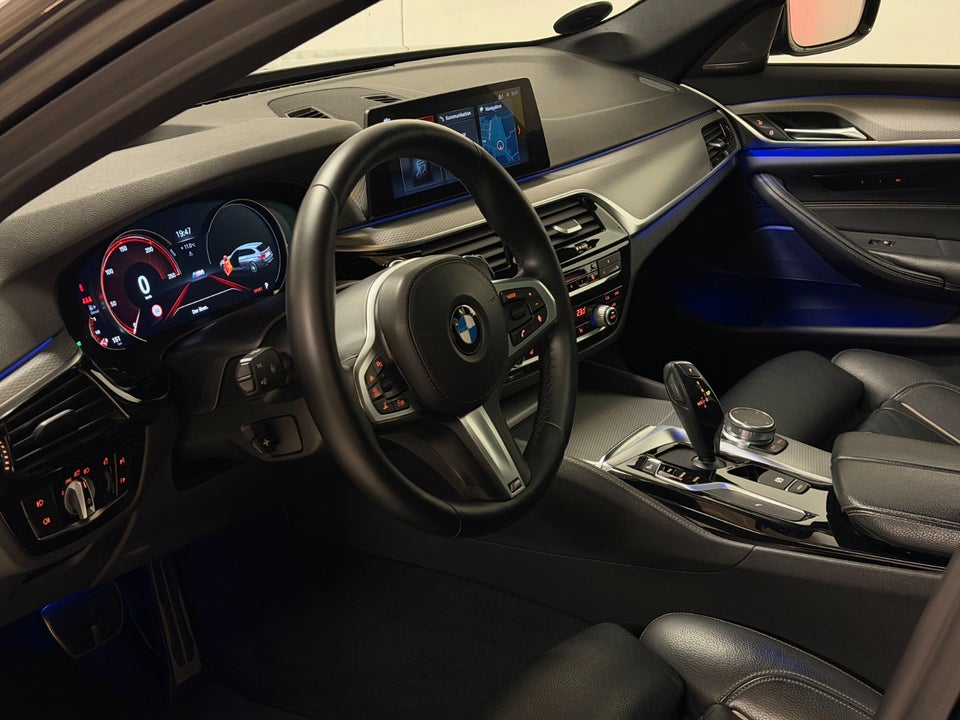 BMW 530d 3,0 Touring M-Sport xDrive aut. 5d