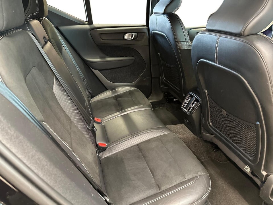 Volvo XC40 P8 ReCharge Twin R-Design 5d