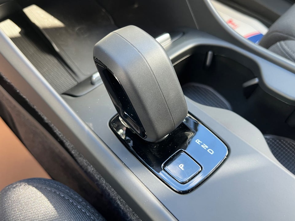 Volvo EX40 Twin Performance Plus 5d