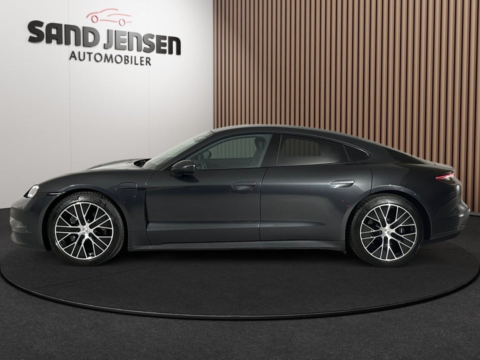 Porsche Taycan Performance+ 4d