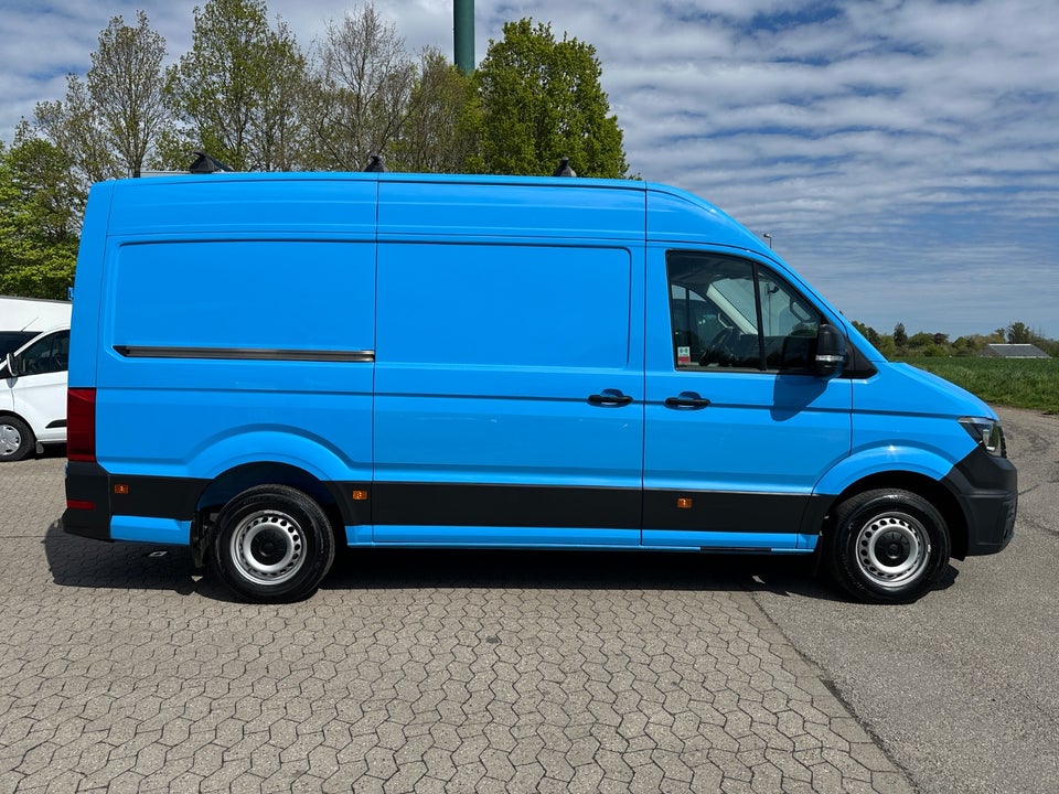 VW Crafter 35 2,0 TDi 177 Kassevogn L3H2 aut.