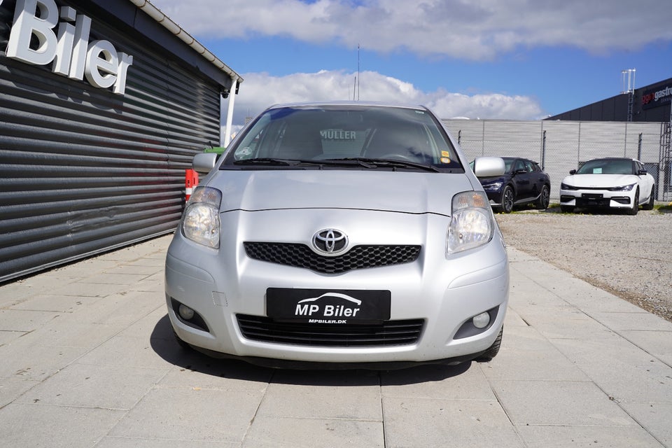 Toyota Yaris 1,4 D-4D T2 Van 5d