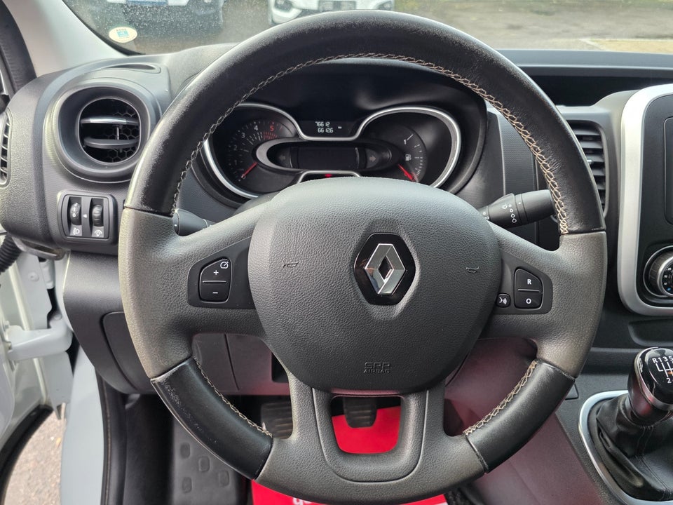 Renault Trafic T29 2,0 dCi 120 L2H1