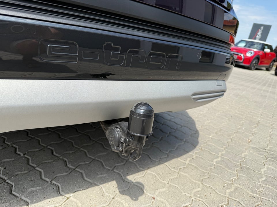 Audi Q4 e-tron 45 Advanced 5d