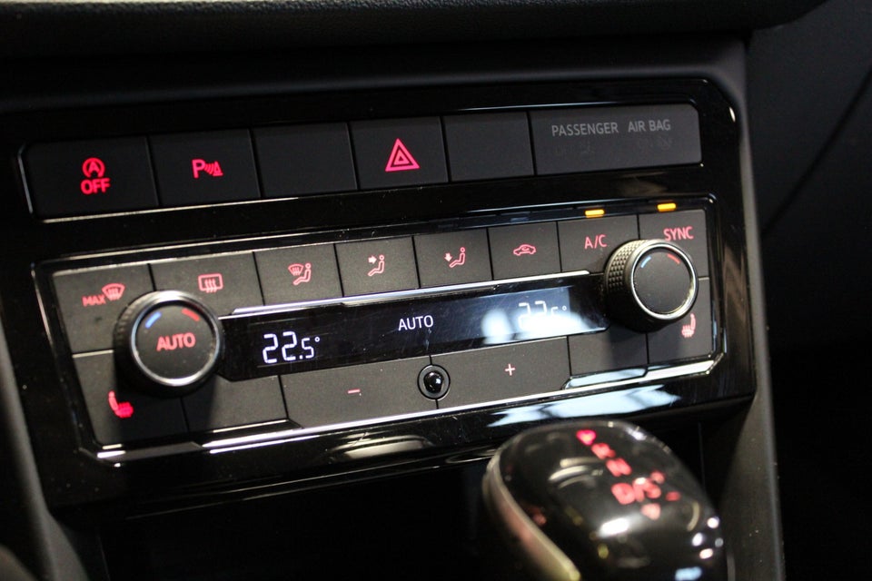 VW T-Cross 1,0 TSi 110 Life DSG 5d