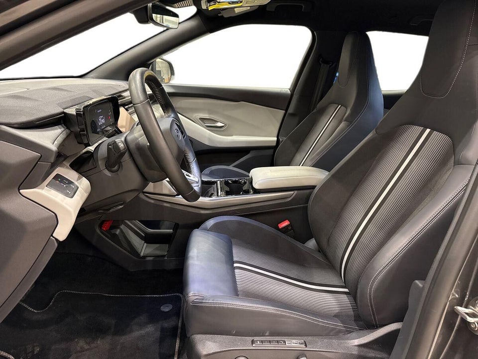 Ford Capri 77 Select Extended Range 5d