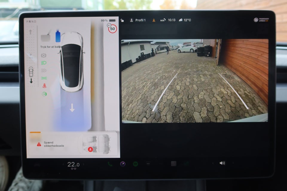 Tesla Model 3 RWD 4d