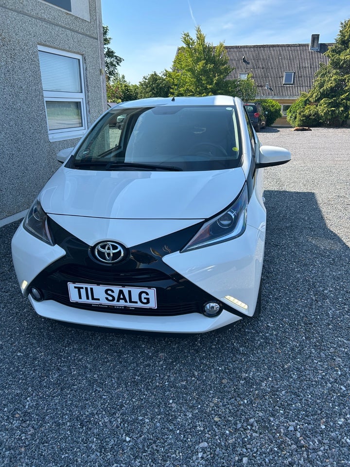 Toyota Aygo 1,0 VVT-i x-cellence 5d