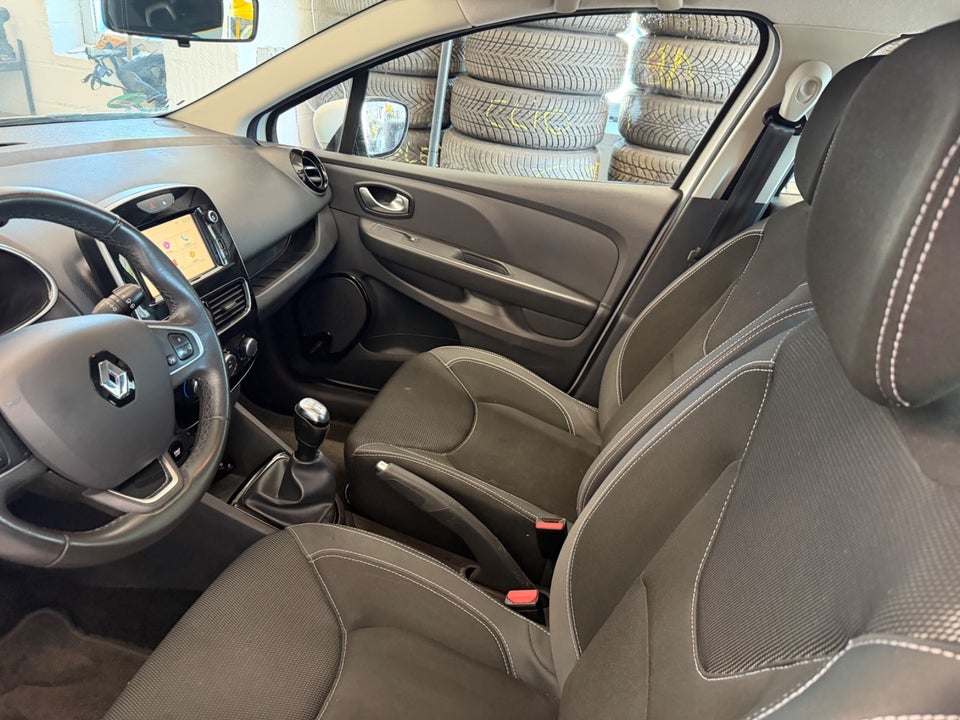 Renault Clio IV 1,5 dCi 90 Zen Sport Tourer 5d