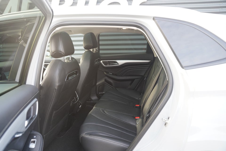 MG Marvel R Performance 5d