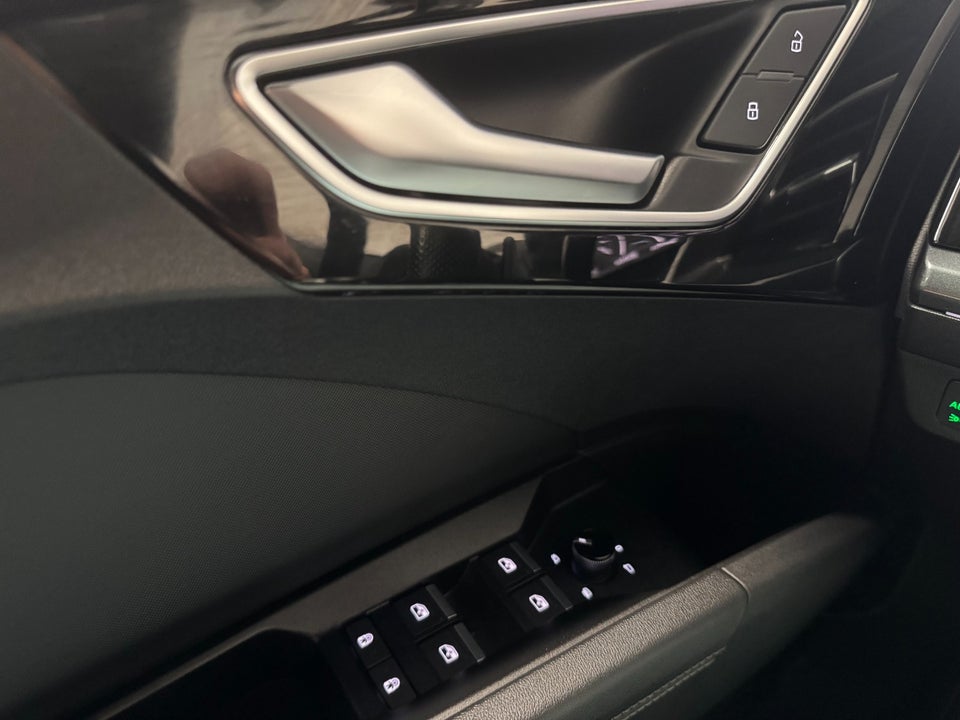 Audi Q4 e-tron 45 Attitude S-line quattro 5d