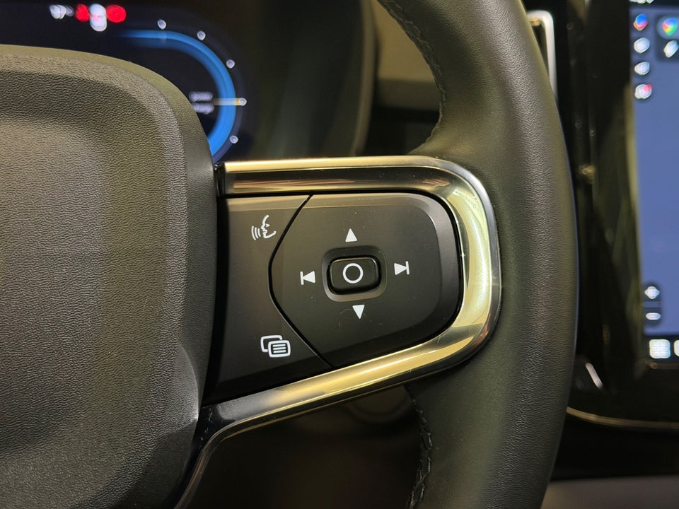 Volvo XC40 ReCharge Twin Plus 5d