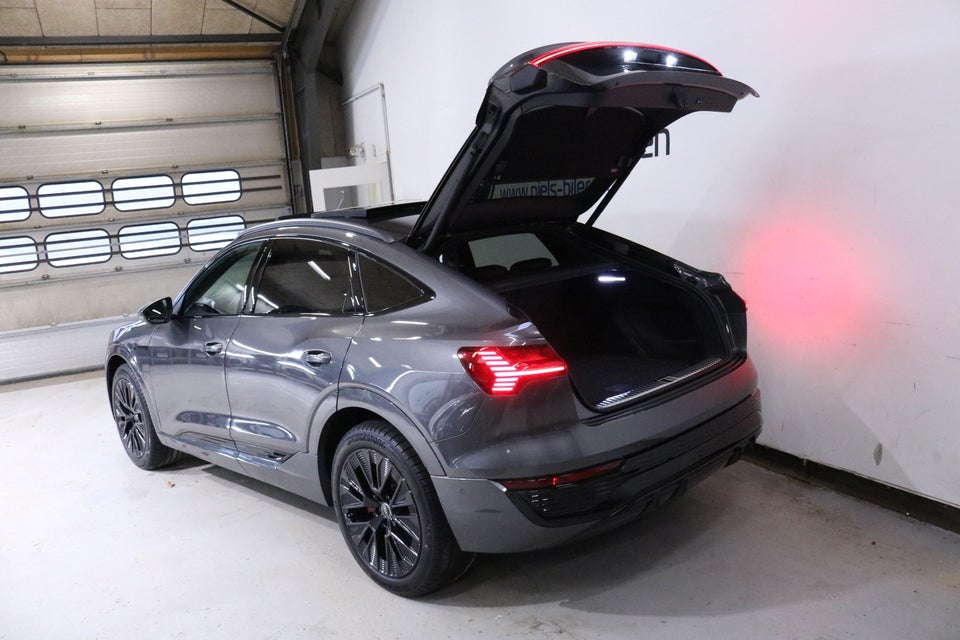 Audi Q8 e-tron 55 S-line Sportback quattro 5d