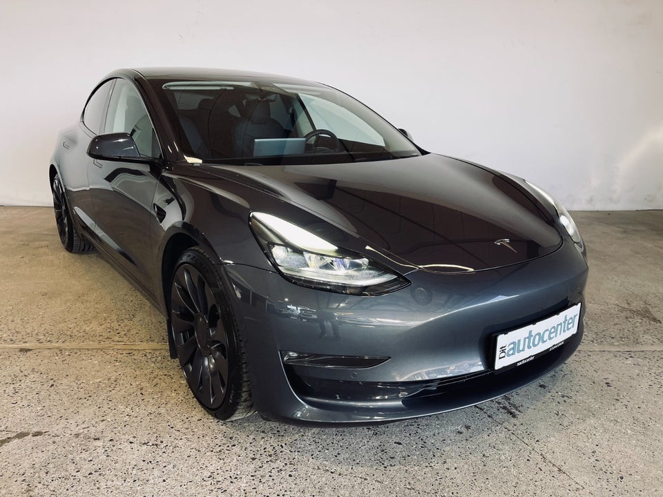 Tesla Model 3 Performance AWD 4d