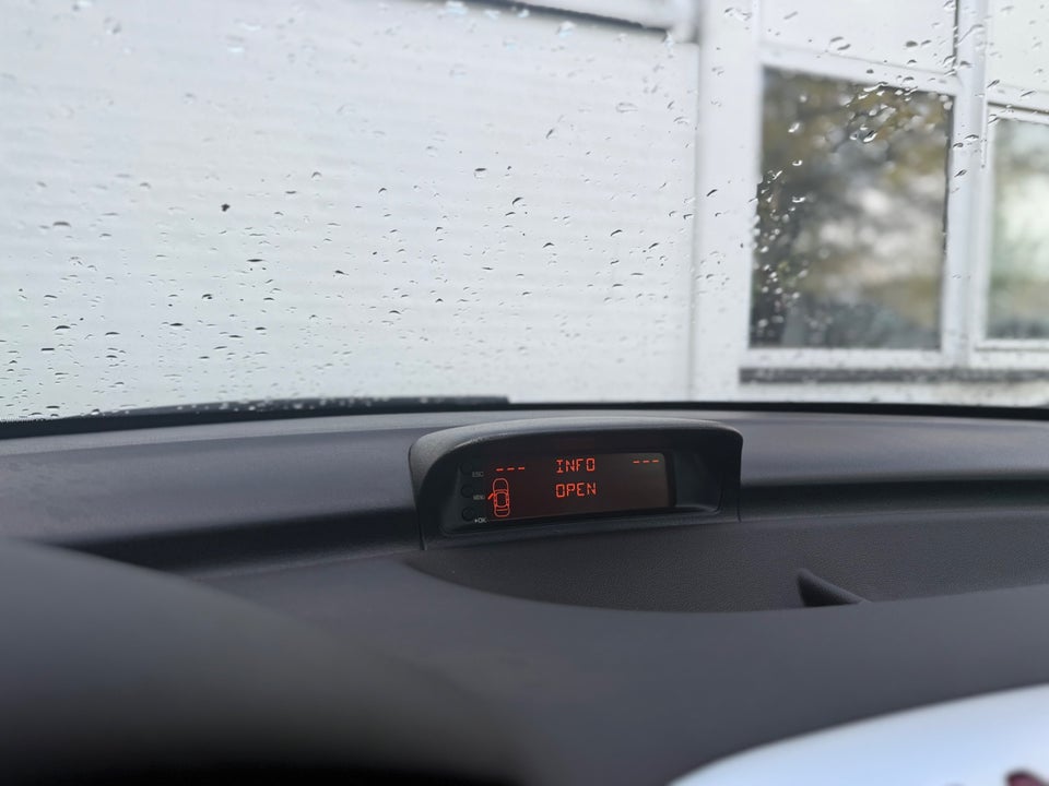 Peugeot 307 1,6 T6 SW 5d