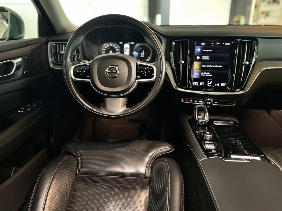 Volvo V60 2,0 T8 ReCharge Inscription aut. AWD 5d