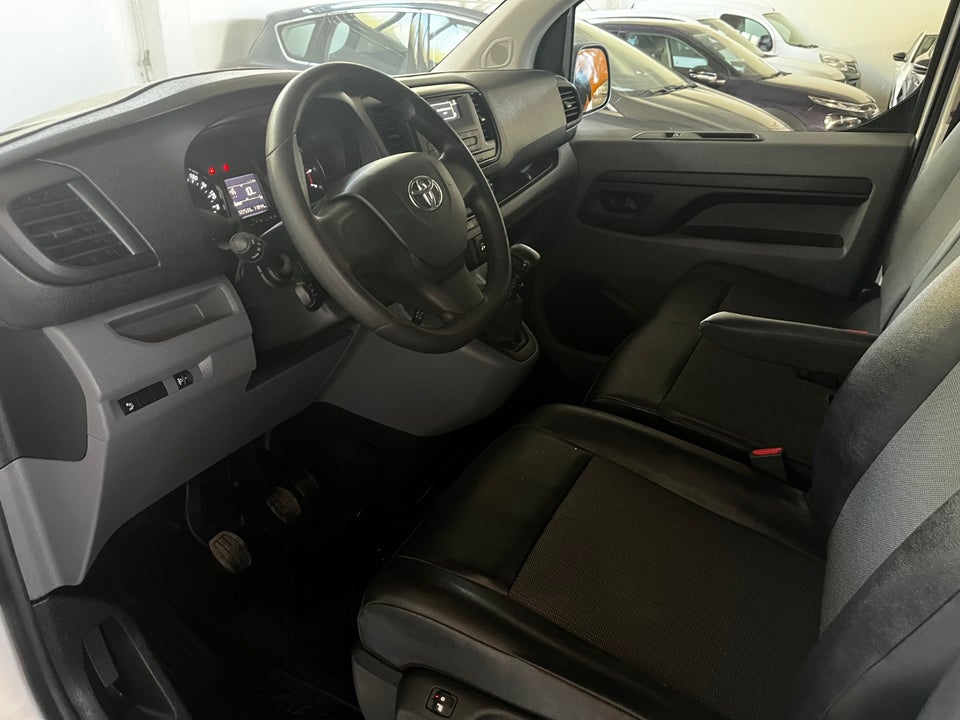 Toyota ProAce 2,0 D 120 Long Comfort 6d