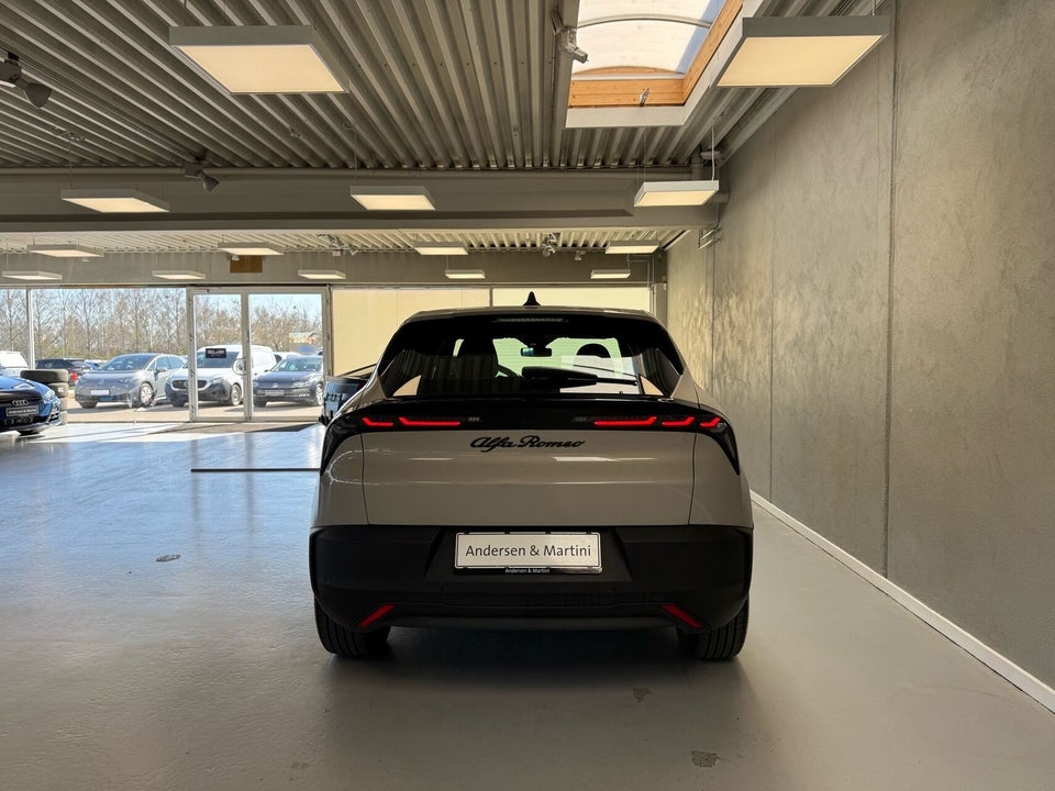 Alfa Romeo Junior Elettrica Core 5d