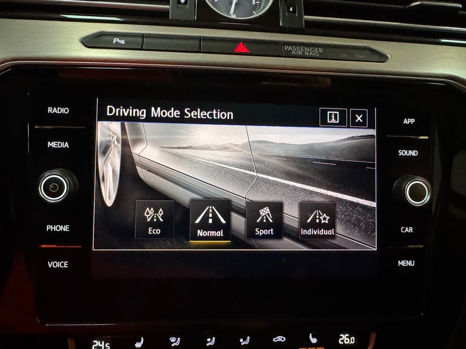 VW Passat 2,0 TDi 190 R-line Variant DSG 5d