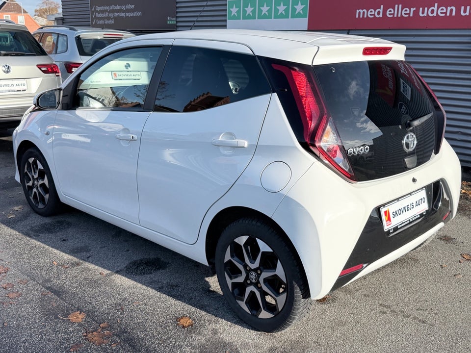 Toyota Aygo 1,0 VVT-i x-press 5d